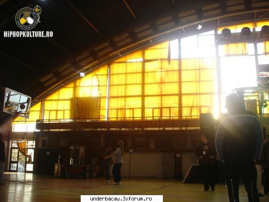 hahaa sala unde a fo ultimul battle.. fotografii promoe la bucuresti